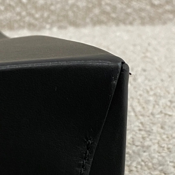 Authentic Off-White Sculpture leather Crossbody Bag - Picture 11 of 16